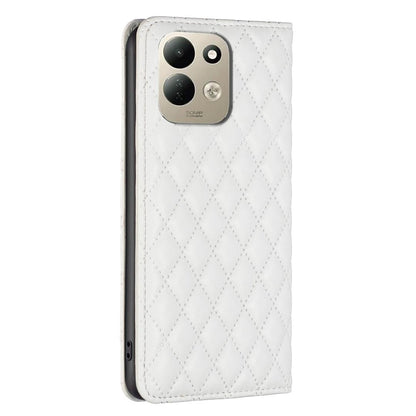 For Redmi 17 4G / 5G Global 170mm Diamond Lattice Magnetic Leather Flip Phone Case(White)