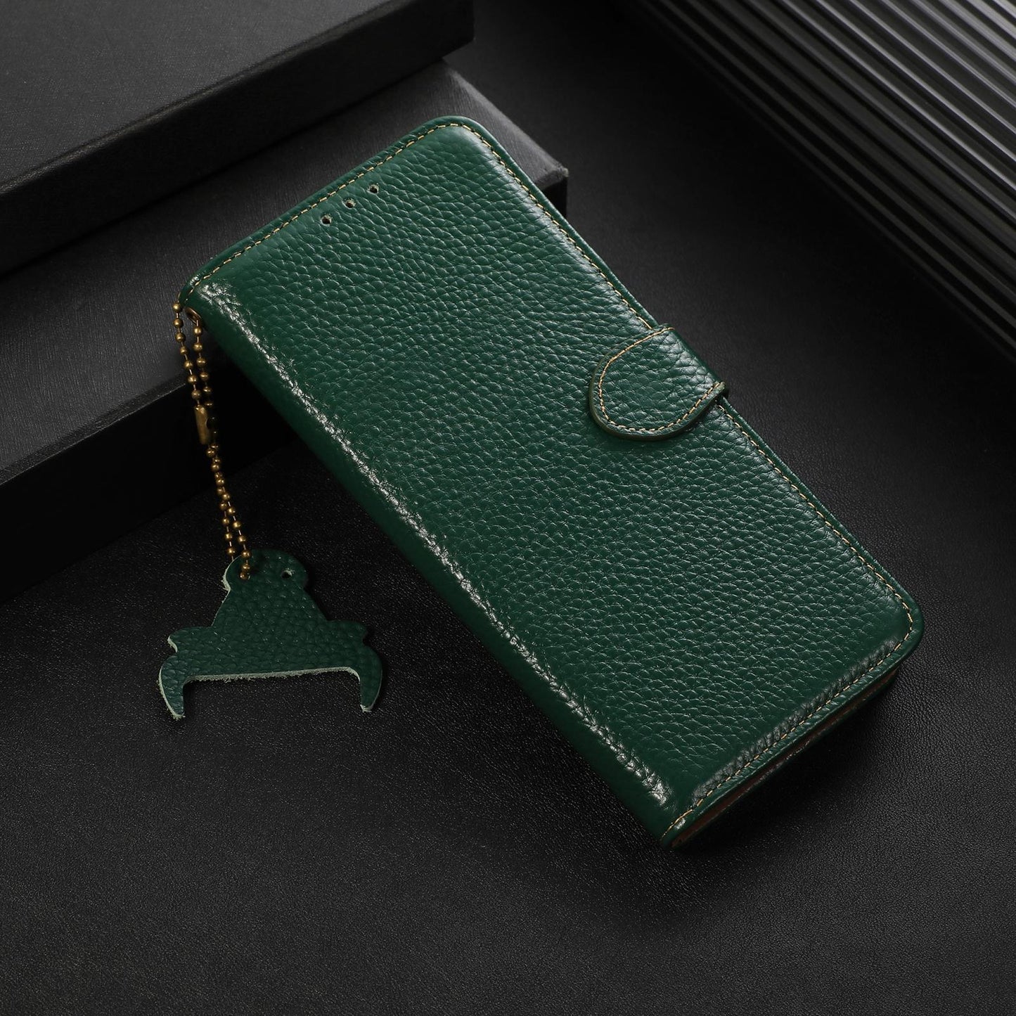 For Redmi K90 Pro Max/Poco F8 Ultra Genuine Leather Litchi Texture RFID Leather Phone Case(Green)