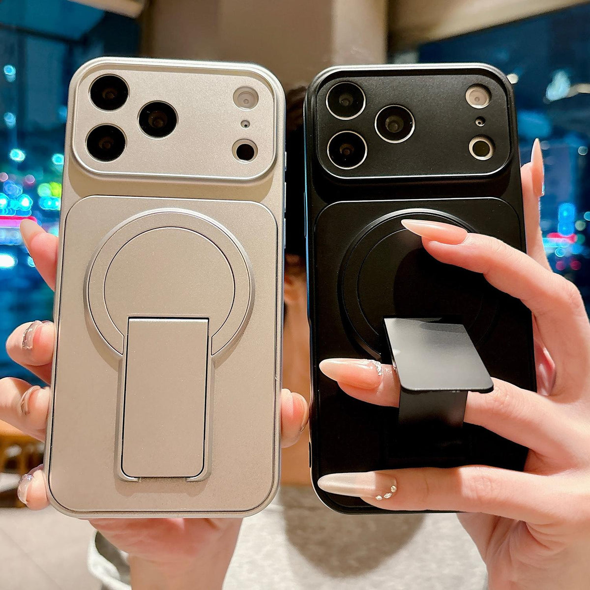 For iPhone 18 Pro Instantly Transforms Into 17 Pro Invisible Holder Magnetic Phone Case - Silver - EDA009210324A