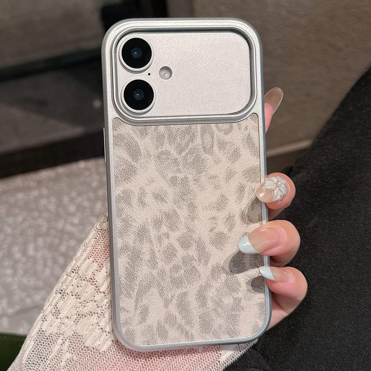 For iPhone 16 Leopard Print Electroplated Large Window Phone Case - Light Grey - EDA009697706E