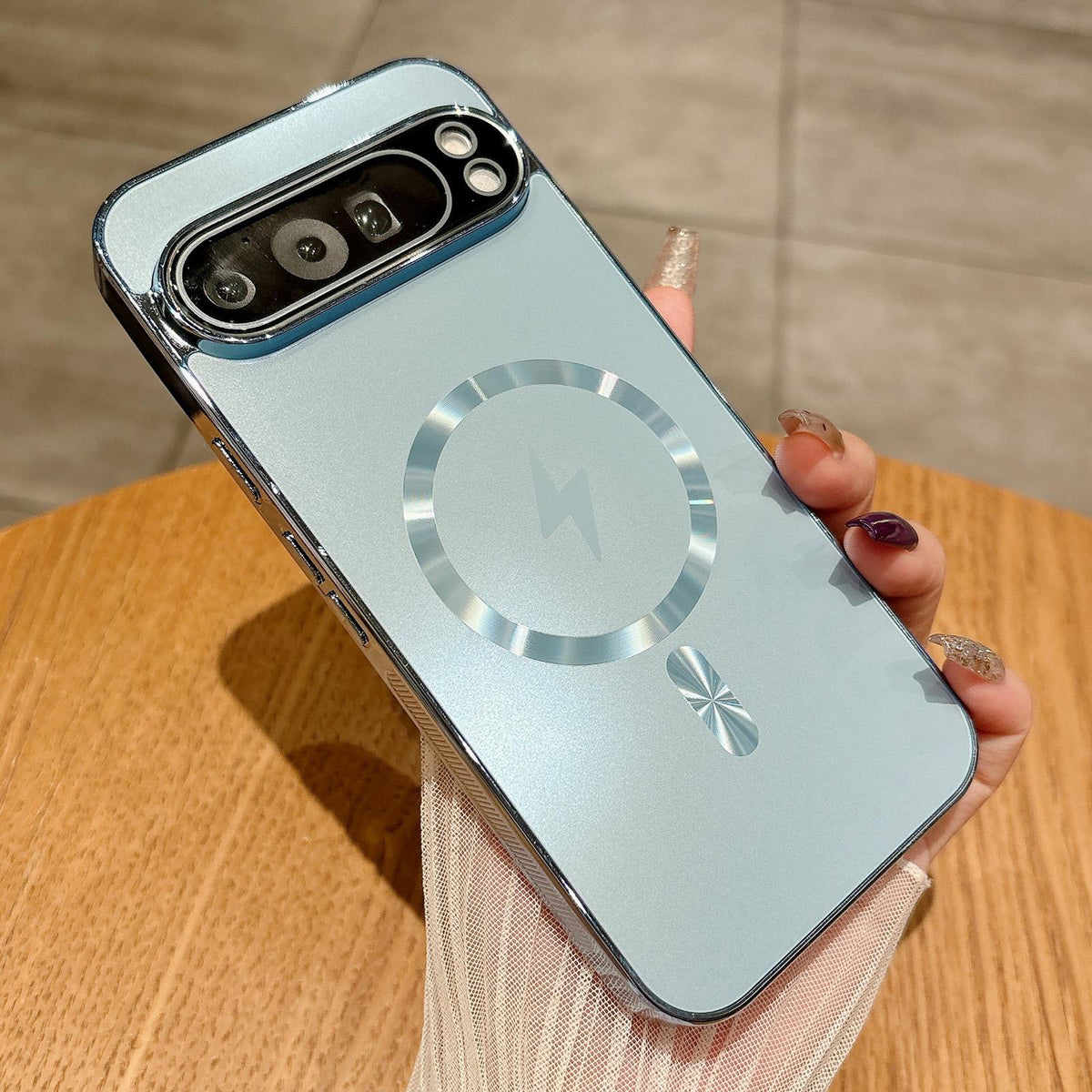 For Google Pixel 9 Pro XL Vacuum Electroplated Magnetic Phone Case - Light Blue - EDA009716602C