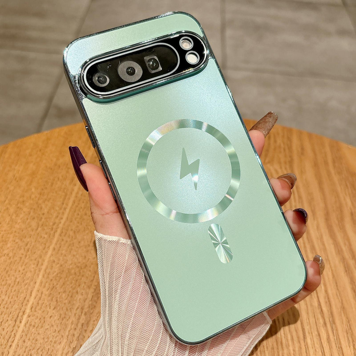 For Google Pixel 9 Pro XL Vacuum Electroplated Magnetic Phone Case - Green - EDA009716602F