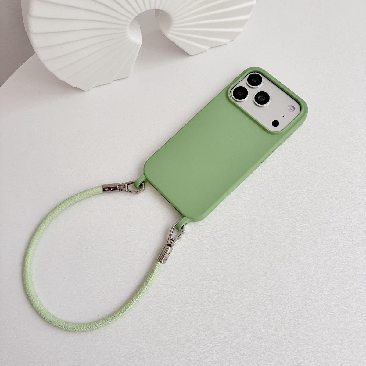For iPhone Air Integrated Lanyard Loops Shockproof Silicone Phone Case with Leather Hand Lanyard - Green - EDA009745904J