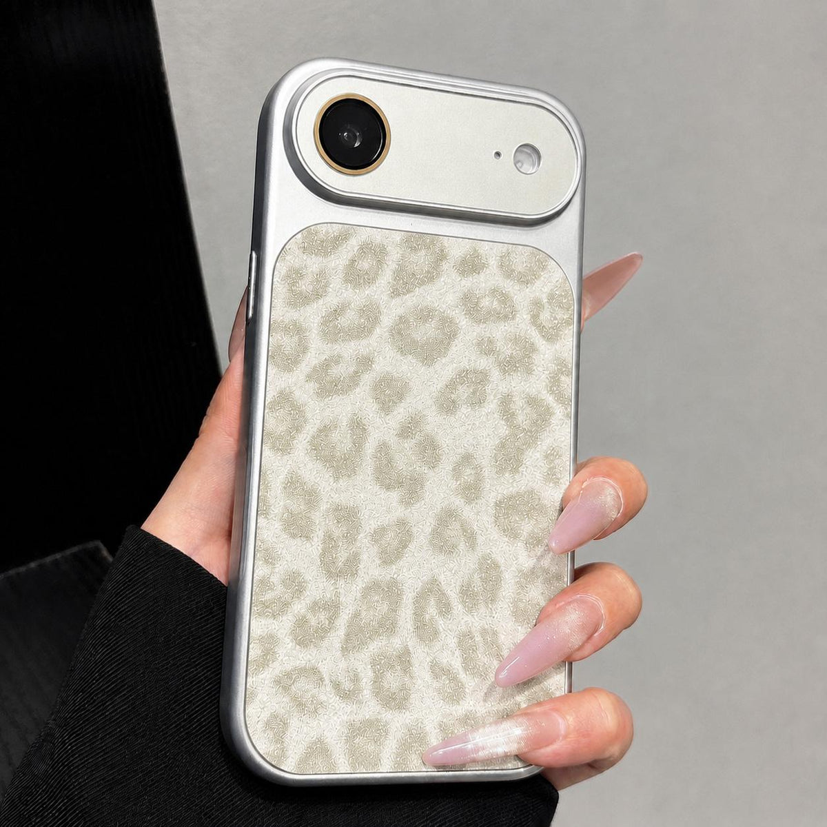 For iPhone Air Large Window Full Coverage Glitter Leopard Print Phone Case - White - EDA009747004A