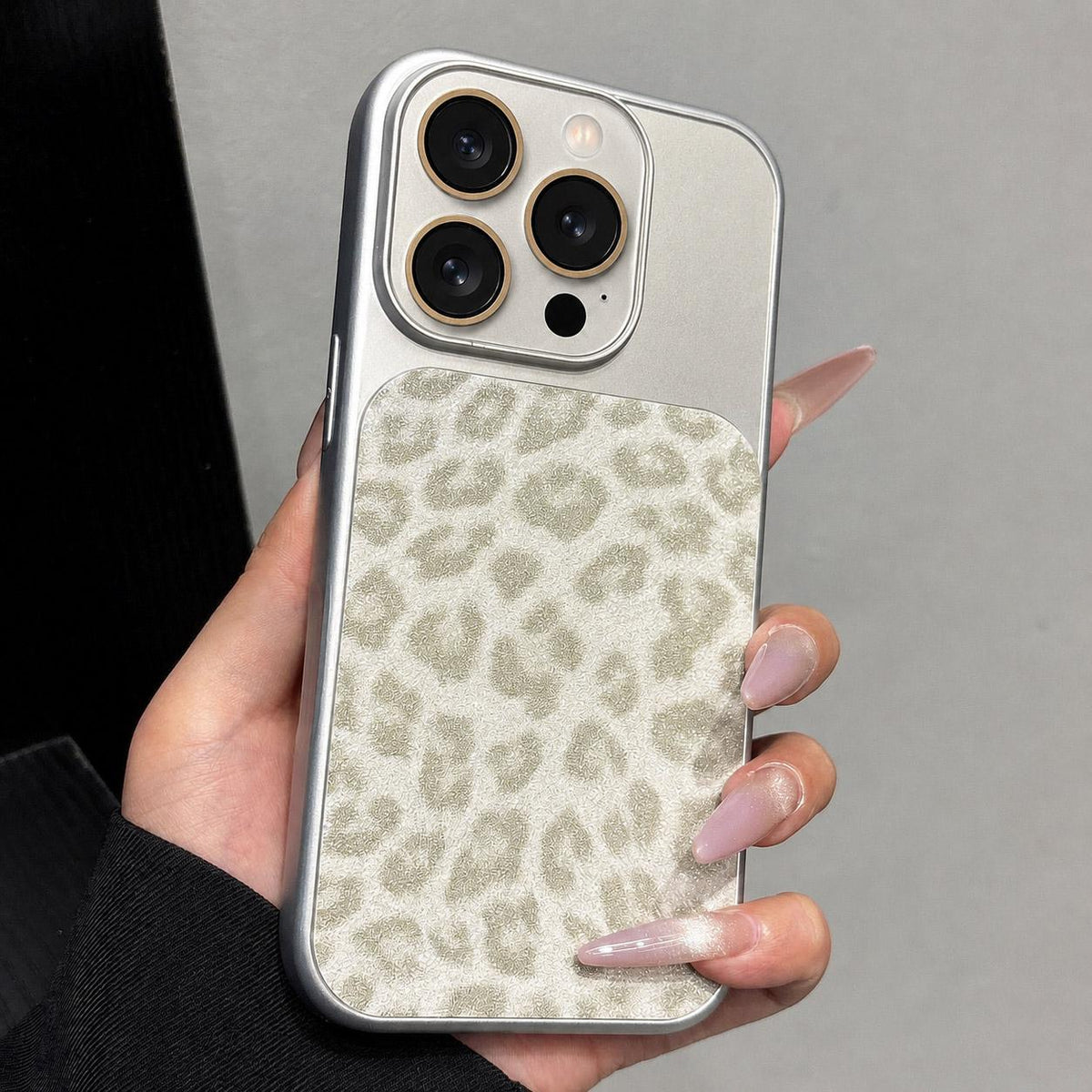 For iPhone 16 Pro Max Large Window Full Coverage Glitter Leopard Print Phone Case - White - EDA009747005A