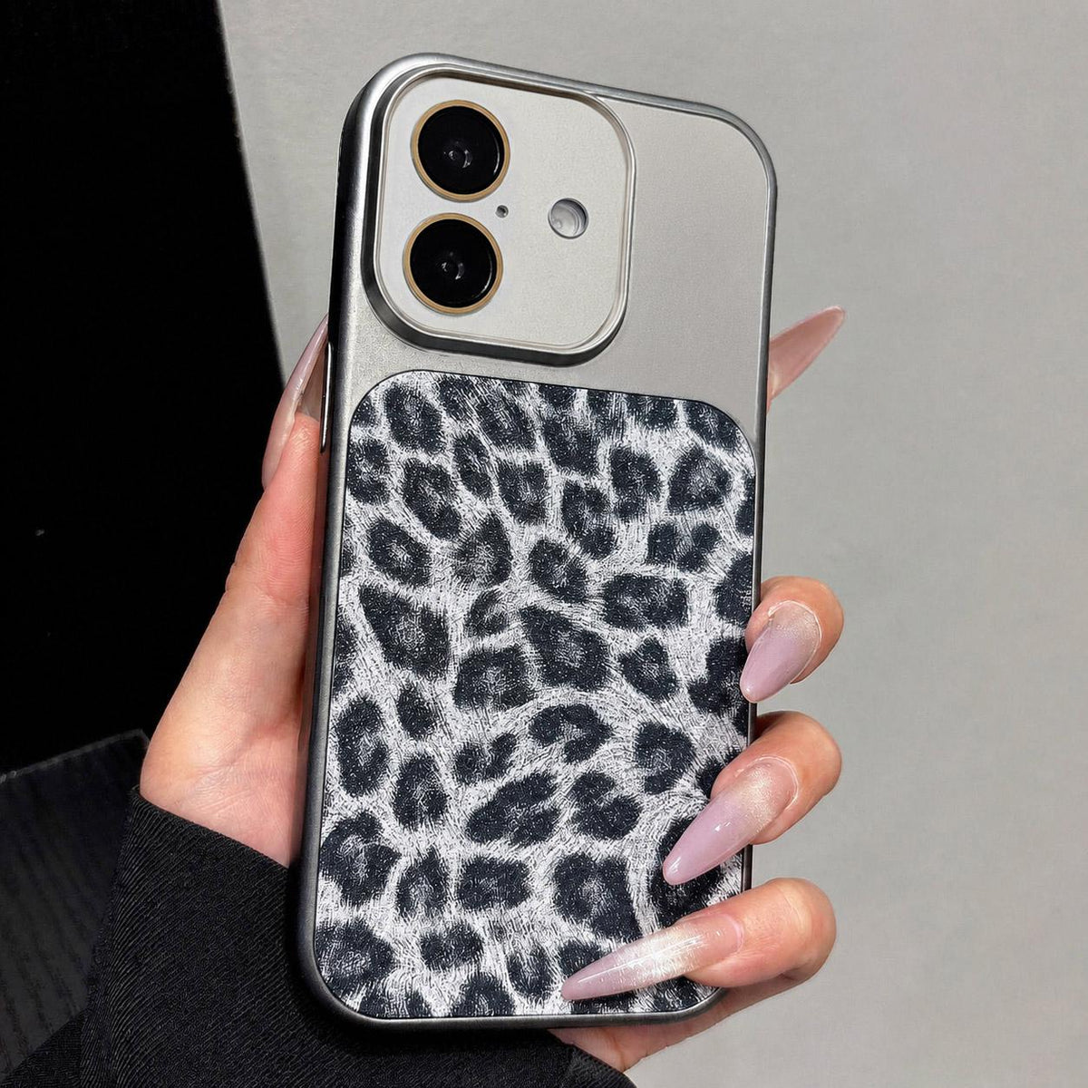 For iPhone 16 Plus Large Window Full Coverage Glitter Leopard Print Phone Case - Black - EDA009747007C