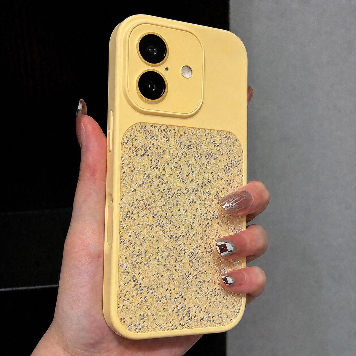 For iPhone 16 Large Window Full Coverage Diamond Pattern Phone Case - Yellow - EDA009747208C