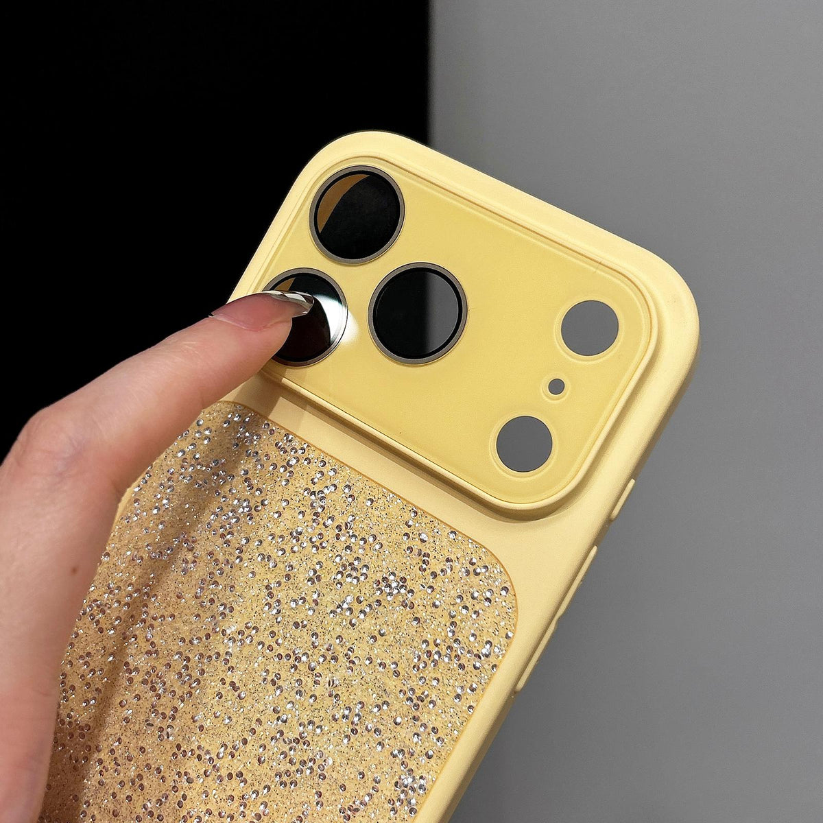 For iPhone 17 Pro Max Large Window Full Coverage Diamond Pattern Phone Case - Black - EDA009747201A