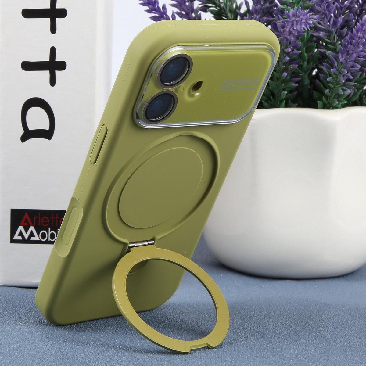 For iPhone 16 Large Window Magnetic Holder Liquid Silicone Phone Case - Green - EDA009822508G