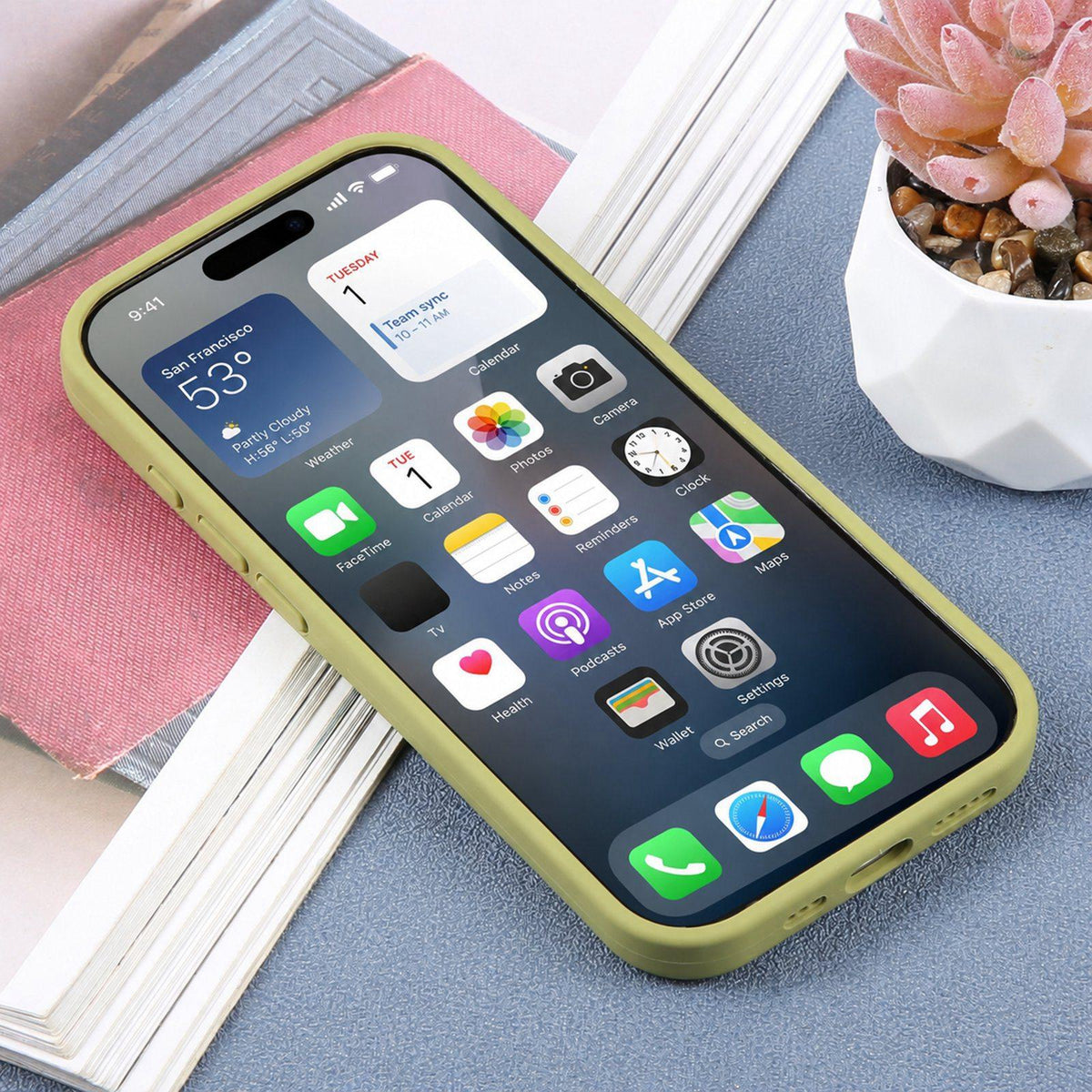 For iPhone 16 Large Window Magnetic Holder Liquid Silicone Phone Case - Green - EDA009822508G