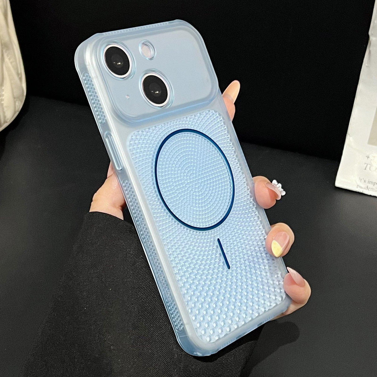 For iPhone 15 Precision-cut Magnetic Ring Heat-Dissipating PC Phone Case - Translucent Blue - EDA009835207D