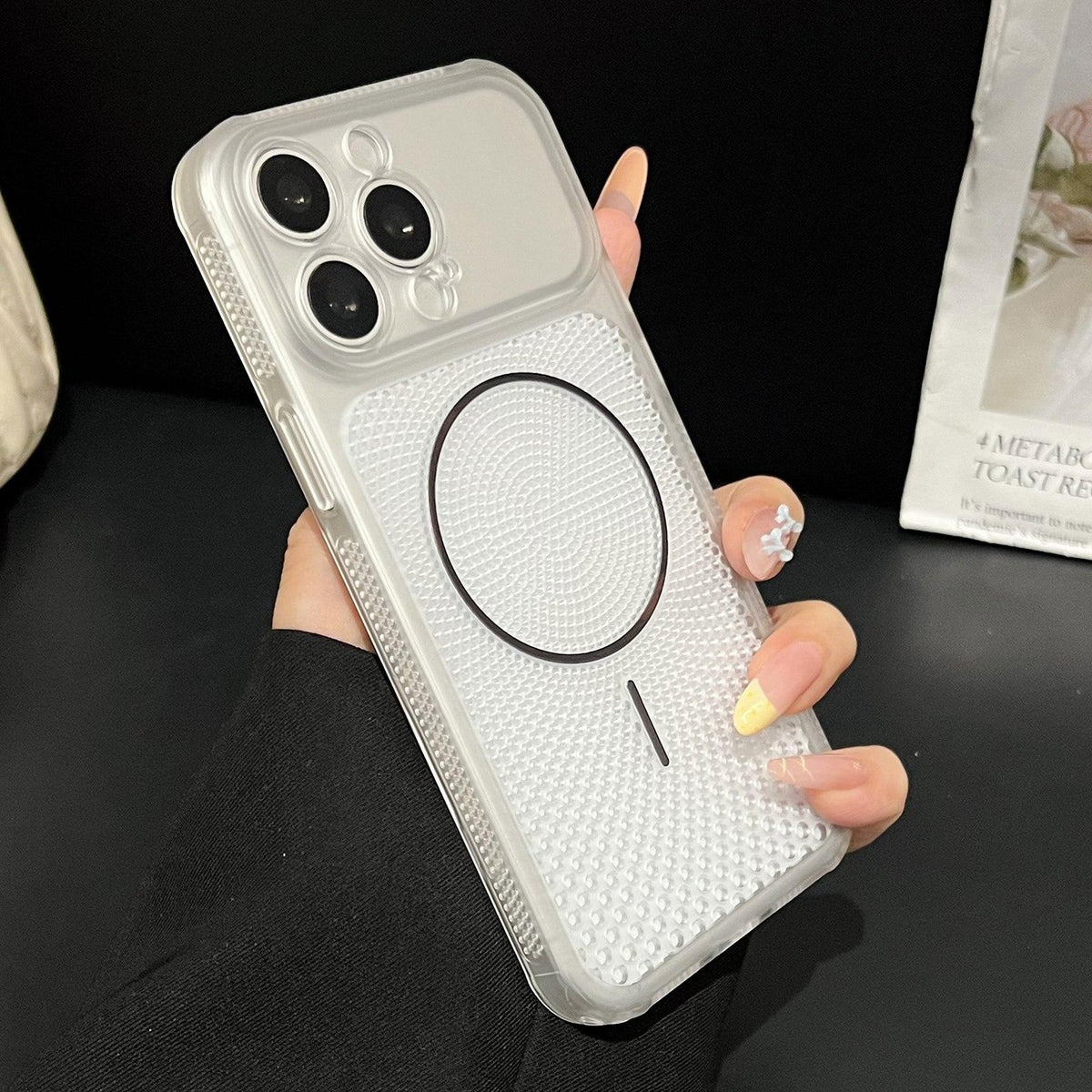 For iPhone 15 Pro Precision-cut Magnetic Ring Heat-Dissipating PC Phone Case - Translucent White - EDA009835208A