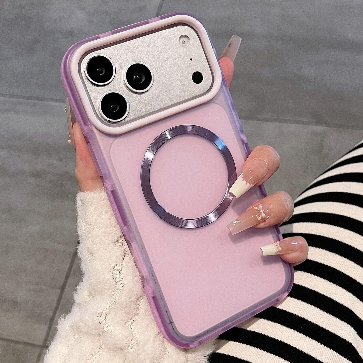 For iPhone 17 Pro Max Dual-Color Translucent Matte Magnetic Phone Case - Purple - EDA009949801B
