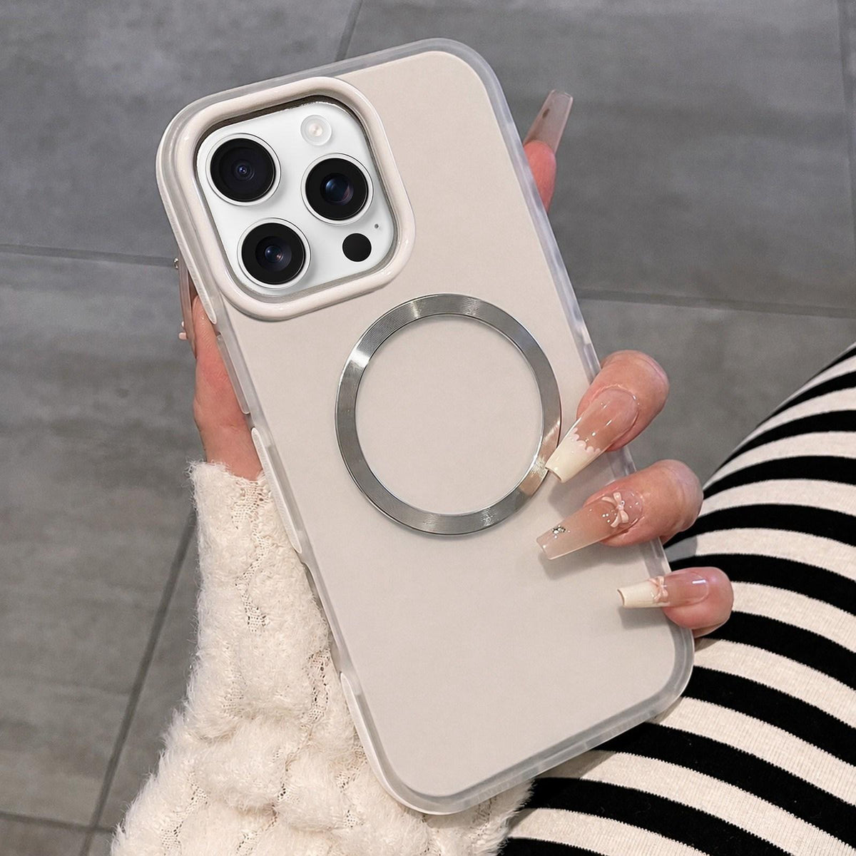 For iPhone 16 Pro Max Dual-Color Translucent Matte Magnetic Phone Case - White - EDA009949804C
