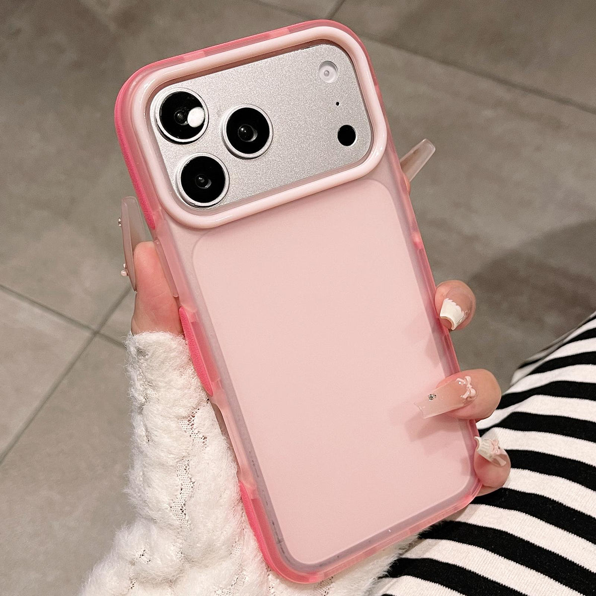 For iPhone 17 Pro Max Dual-Color Translucent Matte Phone Case - Pink - EDA009950001D