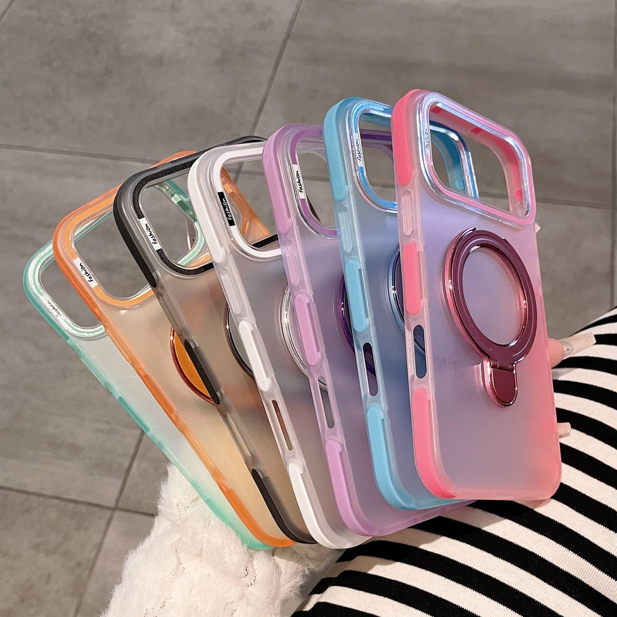 For iPhone 17 Dual-Color Translucent Matte Phone Case with Holder - Black - EDA009950103F