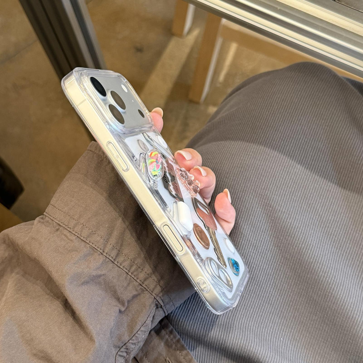 For iPhone 11 Creative Color Capsule Acrylic Shockproof Phone Case - Default - EDA009966020