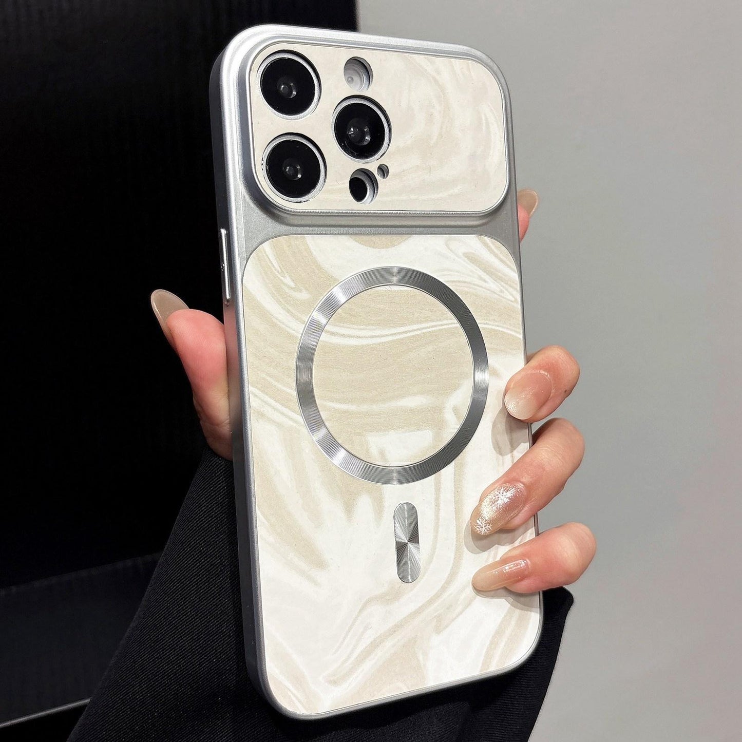 For iPhone 15 Pro Max Water Ripple PC Magnetic Vegan Leather Phone Case(White)