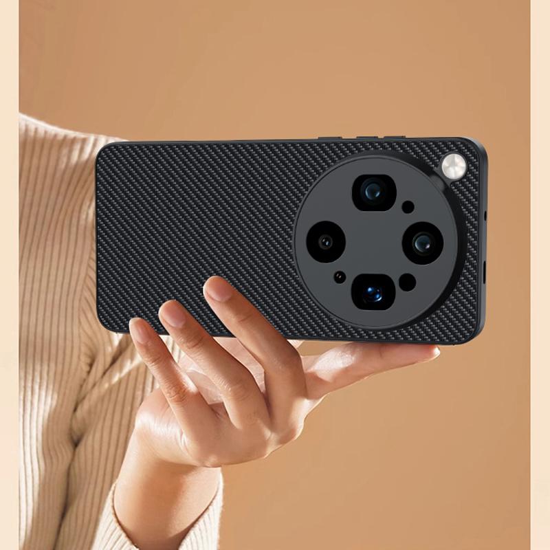 For OPPO Find X9 Ultra 5G Ultra-thin Carbon Fiber Texture Printing Phone Case(Gold)