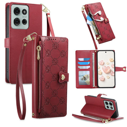 For Motorola Moto G75 5G Zipper Wallet Heart Buckle Vegan Leather Phone Case with Wrist Strap(Red)