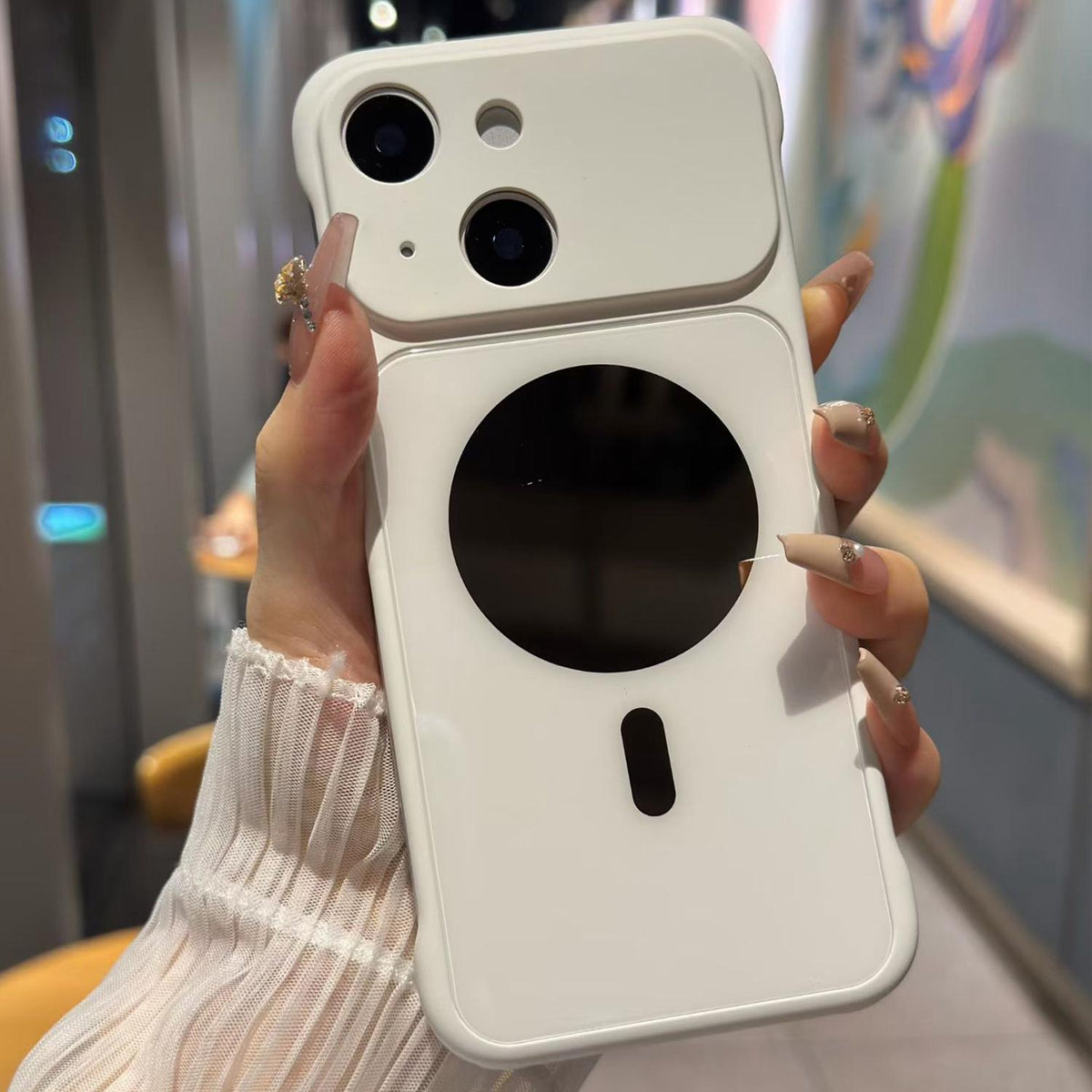 For iPhone 14 / 13 Large Window Borderless Mirror Magnetic Phone Case - White - EDA010108710B