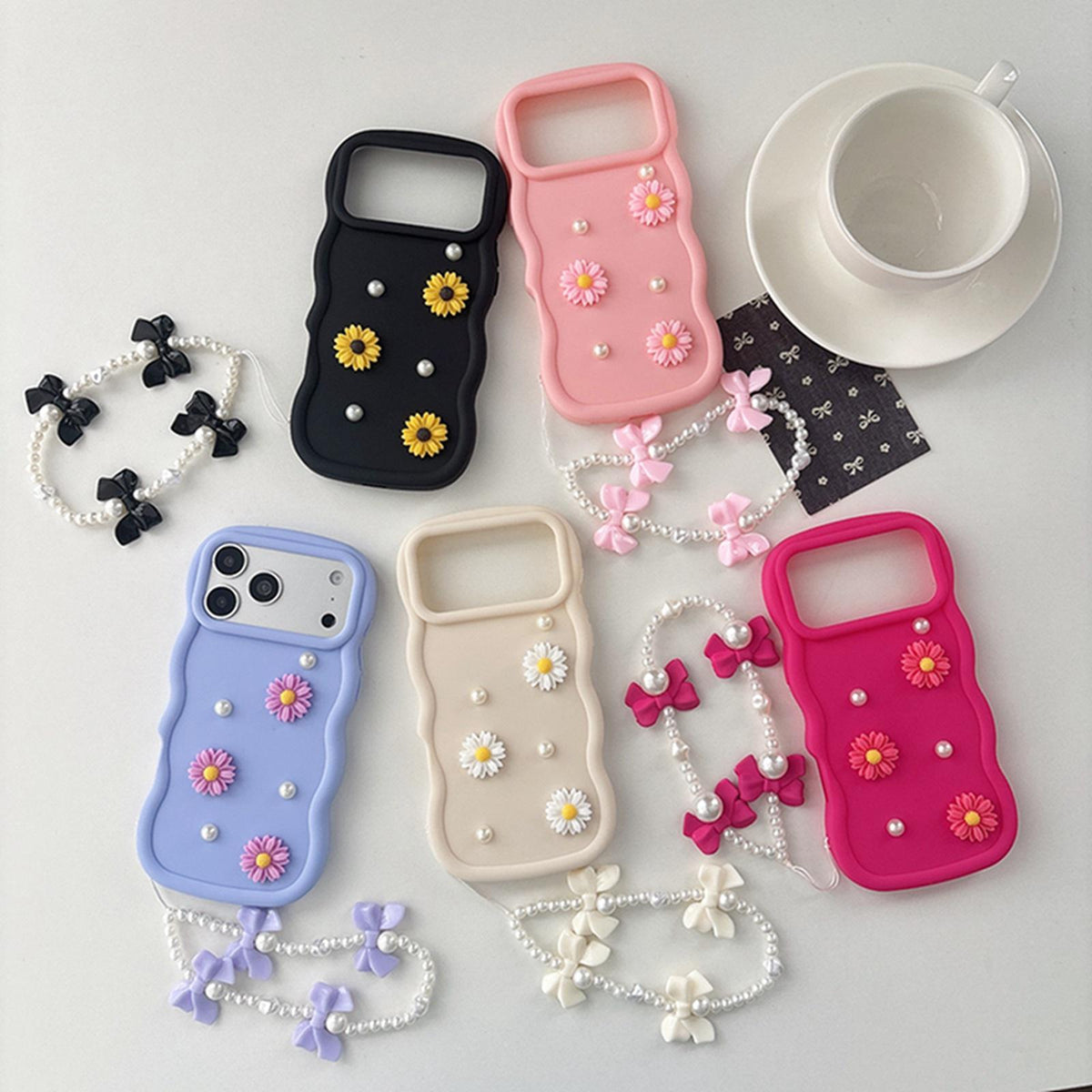For iPhone 18 Macaron Color Little Daisy and Pearl Phone Case with Bracelet Chain - Pink - EDA010167104B