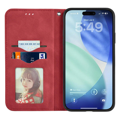 For iPhone 18 Pro Retro Skin Feel Magnetic Leather Phone Case - Red - SYA002322614C