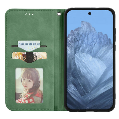For Google Pixel 11 Pro XL Retro Skin Feel Magnetic Flip Leather Phone Case(Green)