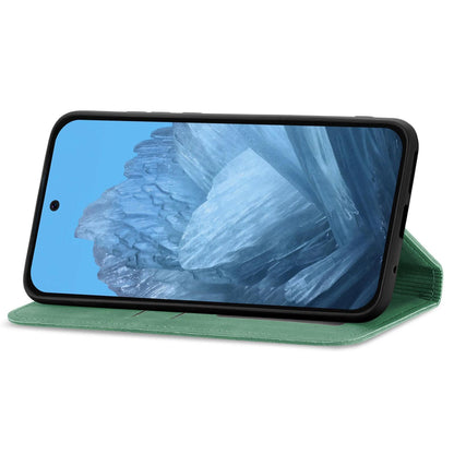 For Google Pixel 11 Pro XL Retro Skin Feel Magnetic Flip Leather Phone Case(Green)