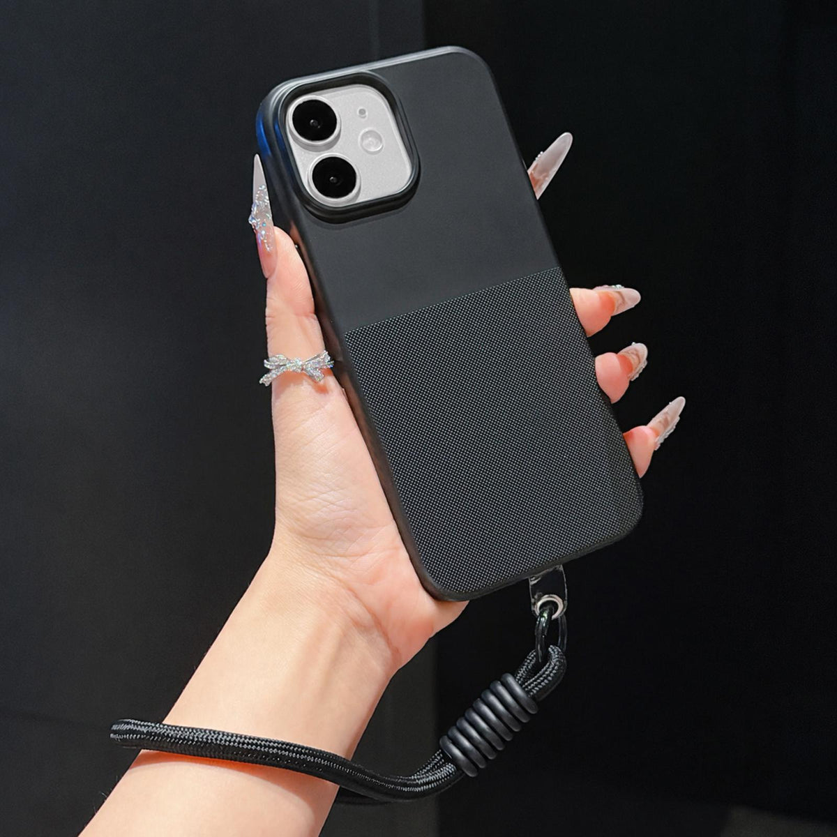 For iPhone 11 Imitation Dot-texture TPU Phone Case with Strap - Black - SYA003421024E