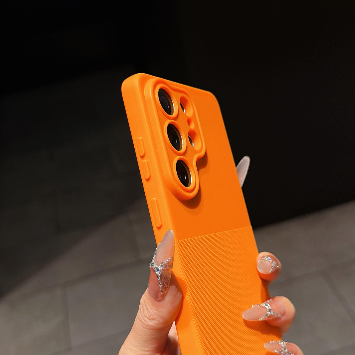 For Galaxy A16 4G / 5G Imitation Dot-texture TPU Phone Case with Strap - Gray - SYA003421508C